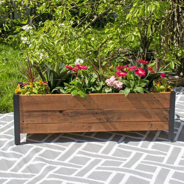 Recycled wood planter