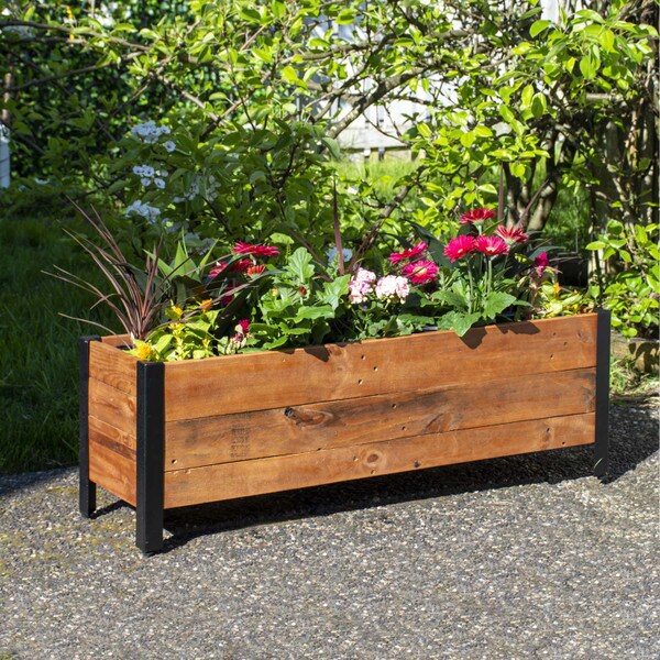 Recycled wood planter