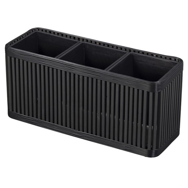 Delbrook planter with wheels